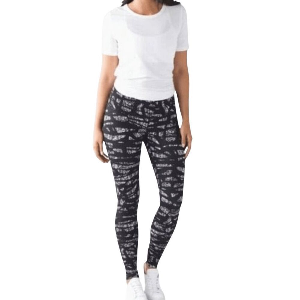 LULULEMON ATHLETICA Wunder Under Pant (Hi-Rise) Size 4
